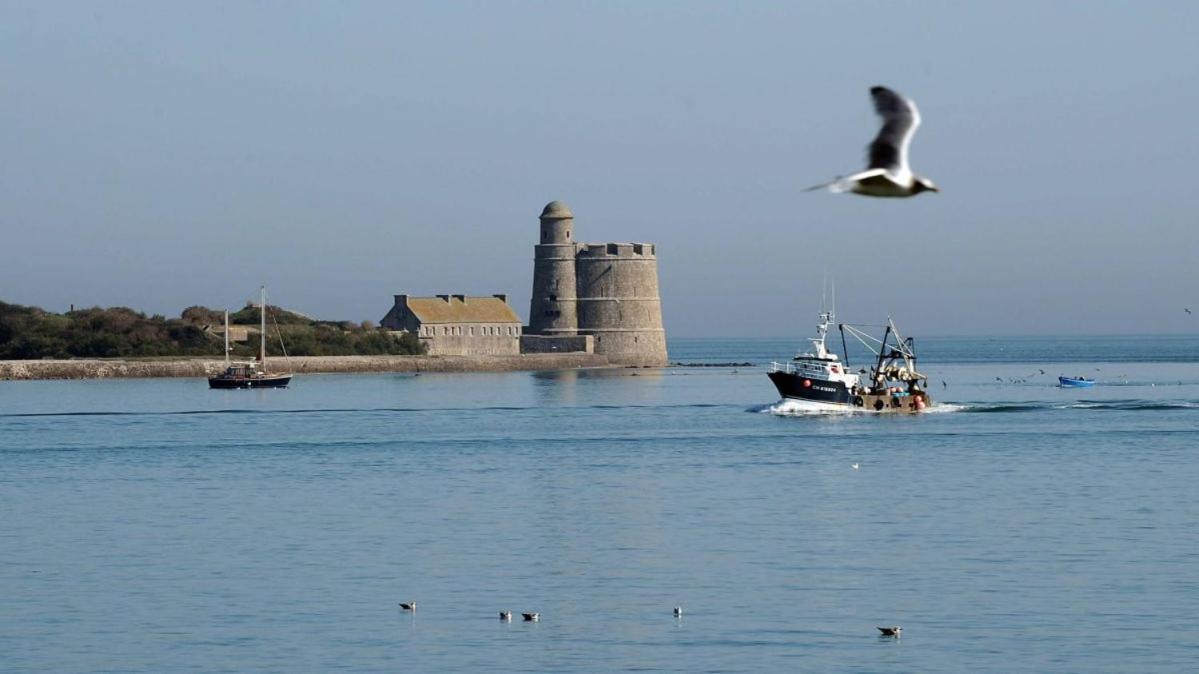 Holiday Normandy Se Ressourcer A Deux Pas De La Mer Fermanville Buitenkant foto